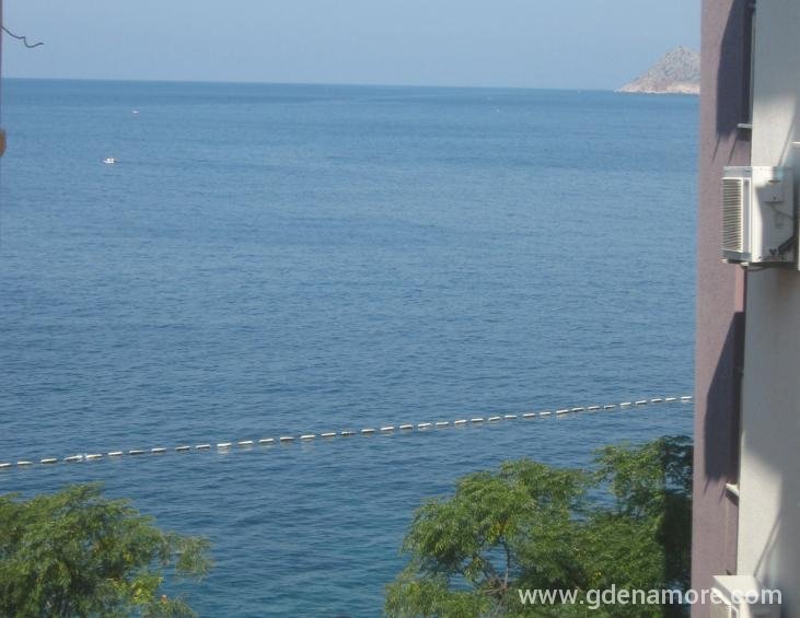 Terasa pogled na more